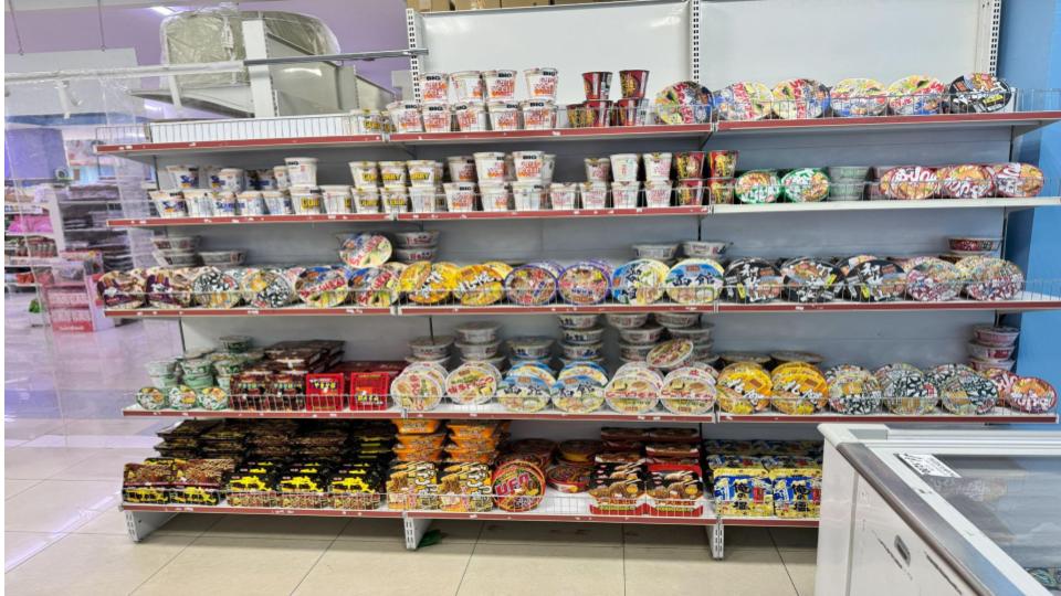 ドバイ スーパー日本食